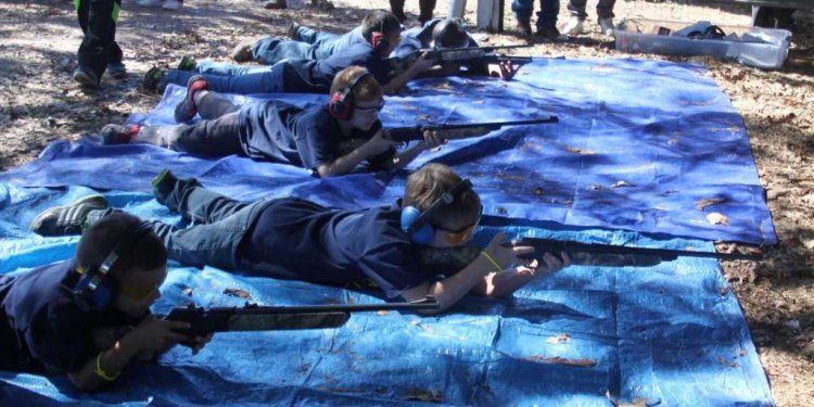 A group of Cub Scouts practice