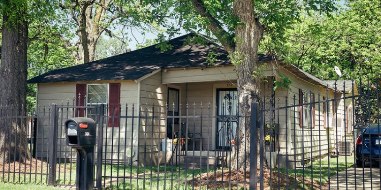 Ike Turner House (1930), 304 Washington Ave, view02, Riverton, Clarksdale, MS, USA